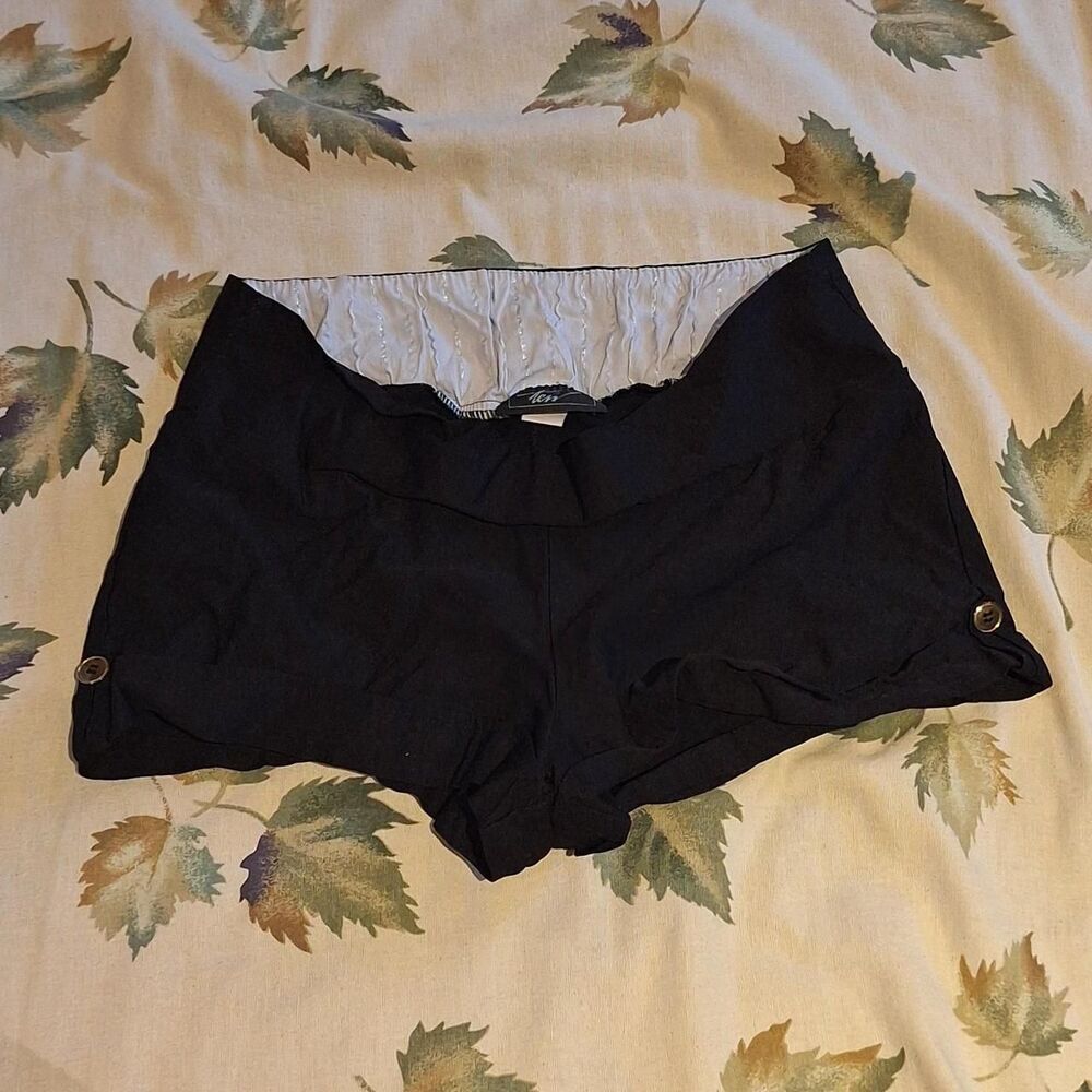 Unbranded Women's Black Shorts